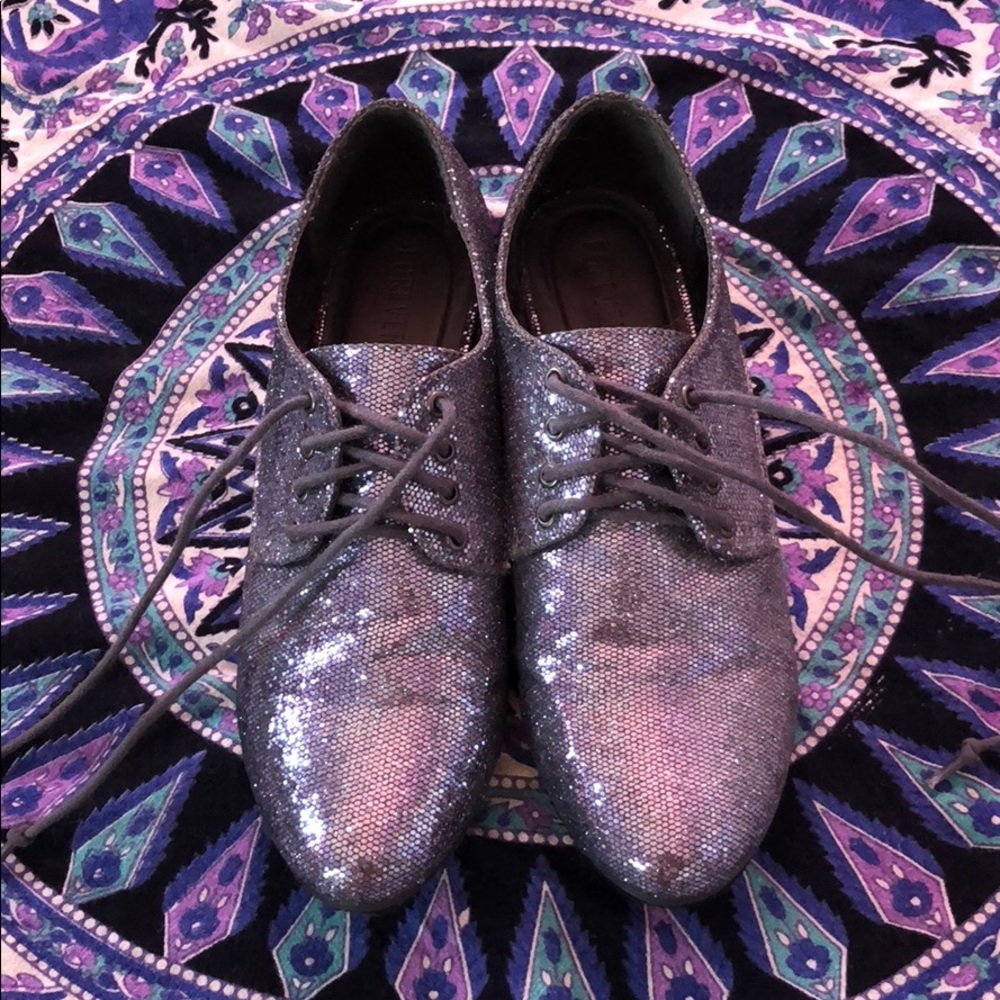 ✨Forever 21 glittery oxfords✨